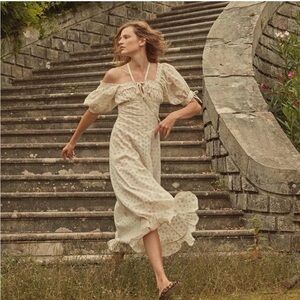 Doen London Dress in Nutmilk color Sz Small